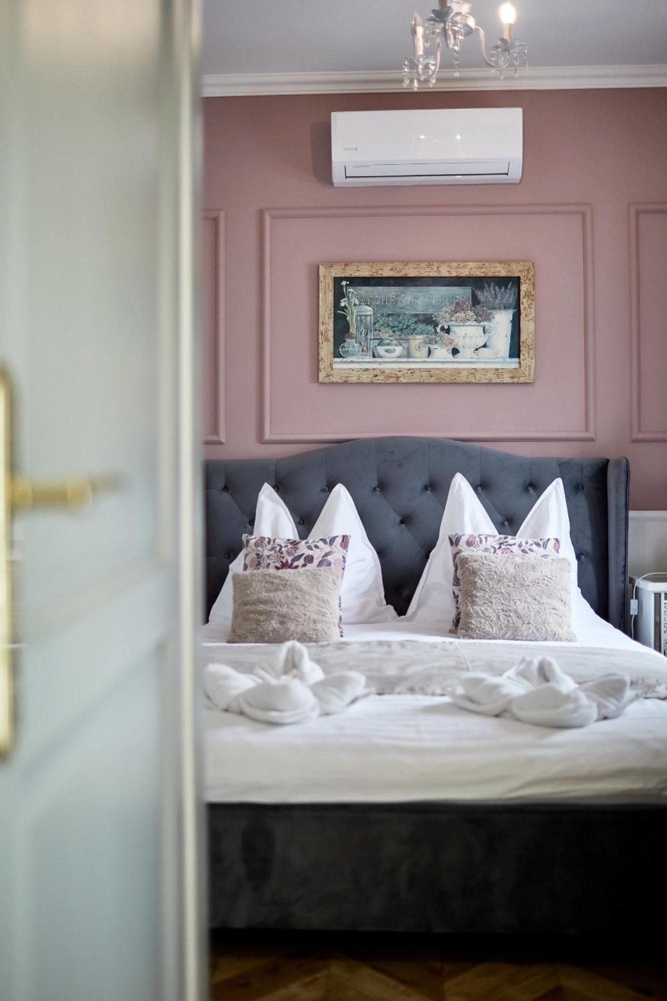 The Doors Boutique Apartments Mosonmagyarovar Ngoại thất bức ảnh